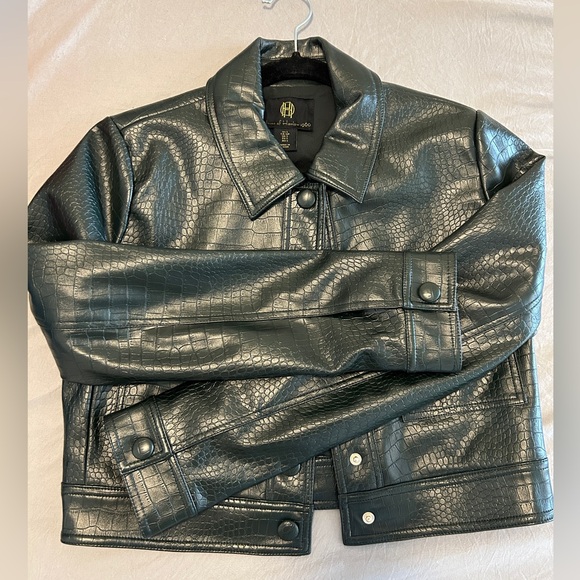 Women Faux Leather Jacket - Small - Picture 4 of 7